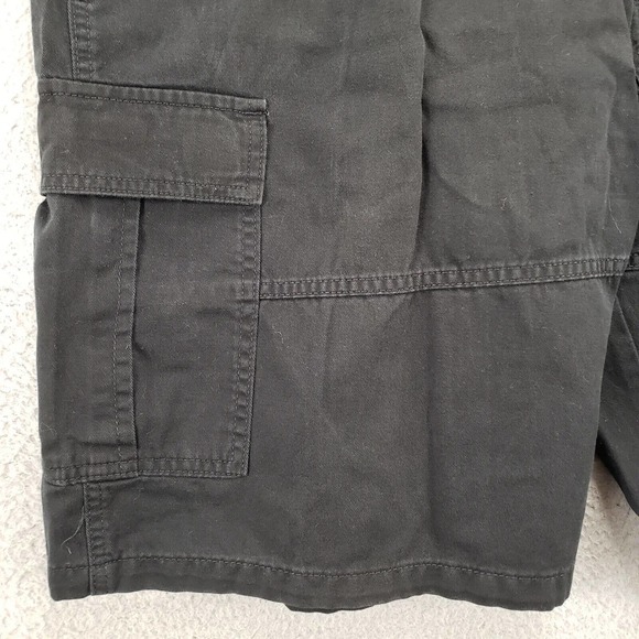Wrangler Shorts Mens 42 Regular‎ Black Cargo Outdoor Pockets 9" inseam - Picture 4 of 12